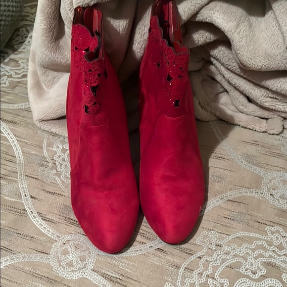 Tarrid Shoes - Elegant Red Women's Ankle Boots